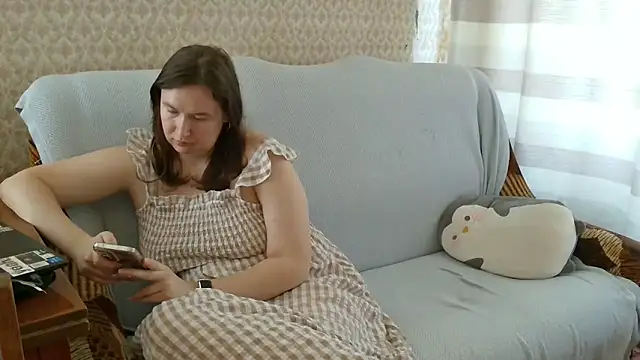 Snapshot of franceska_blue chatting on 09/09/25, 09:31 franceska blue online show from 09/09/25, 09:31