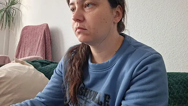 Cyndee Winter online show from 11/02/25, 01:35