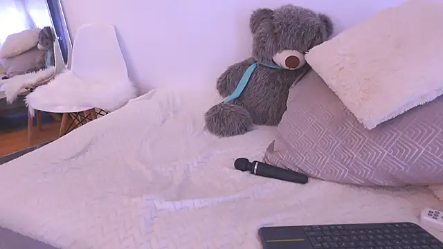 Anah s online show from 09/20/25, 05:14