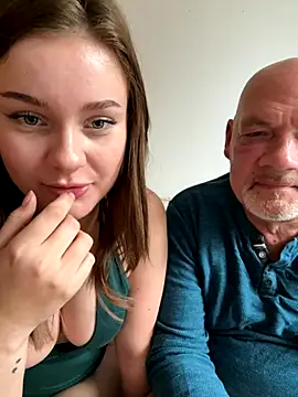 MaribelRiver online show from 12/02/25, 12:54