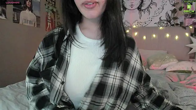 Snapshot of Anisawithlove chatting on 03/23/25, 02:59 Anisawithlove online show from 03/23/25, 02:59