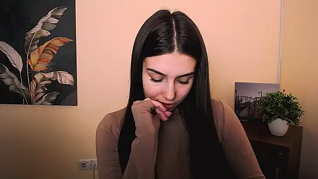 Lili magic online show from 09/19/25, 12:39