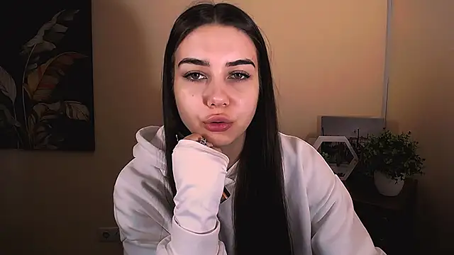 Lili magic online show from 10/12/25, 06:56