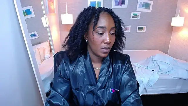 kiara evanss online show from 12/24/24, 02:21