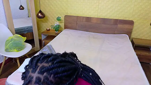 Snapshot of kiara_evanss chatting on 11/20/25, 03:01 kiara evanss online show from 11/20/25, 03:01