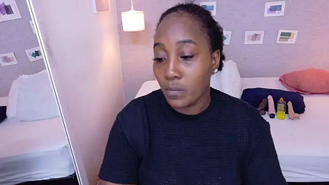 Snapshot of kiara_evanss chatting on 01/16/26, 08:24 kiara evanss online show from 01/16/26, 08:24