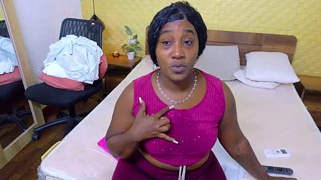 Snapshot of kiara_evanss chatting on 02/06/26, 03:15 kiara evanss online show from 02/06/26, 03:15