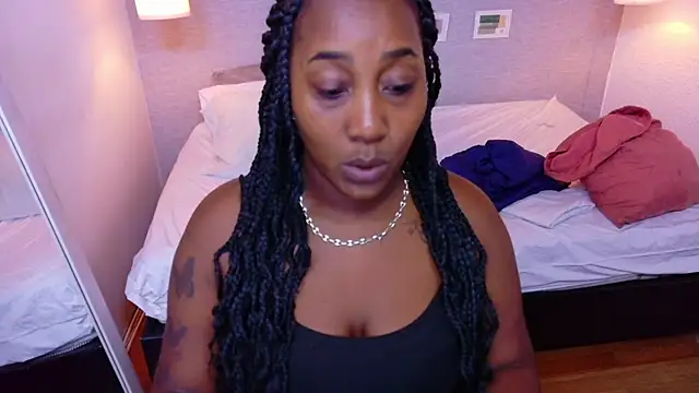 Snapshot of kiara_evanss chatting on 06/19/26, 03:44 kiara evanss online show from 06/19/26, 03:44