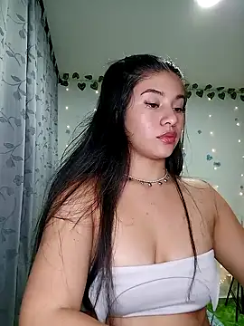 tara20  online show from 12/15/24, 06:29