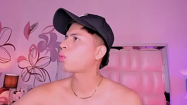 Niicky1  online show from 12/12/24, 12:05