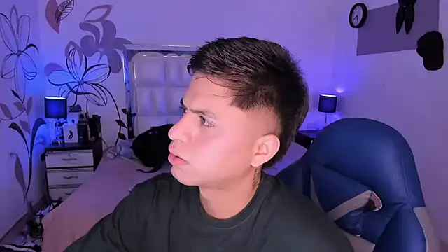 Niicky1  online show from 01/26/25, 08:34