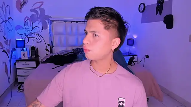 Niicky1  online show from 02/02/25, 08:30