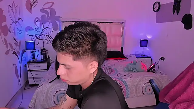 Niicky1  online show from 02/10/25, 09:15