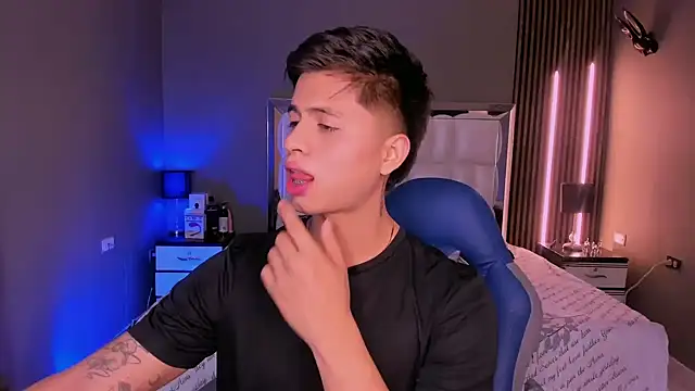 Niicky1  online show from 03/07/25, 09:48