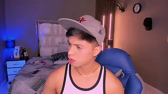 Niicky1  online show from 03/11/25, 08:53