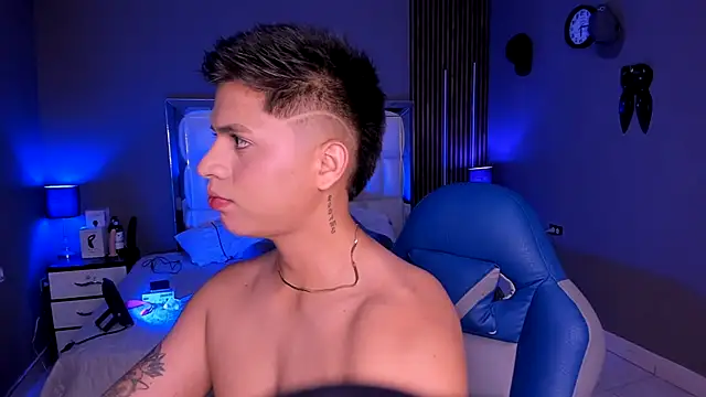 Niicky1  online show from 09/24/25, 03:32