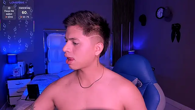 Niicky1  online show from 09/25/25, 04:00