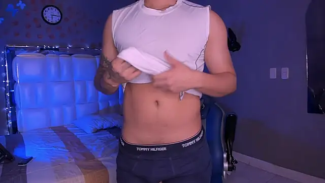 Niicky1  online show from 11/04/25, 02:05