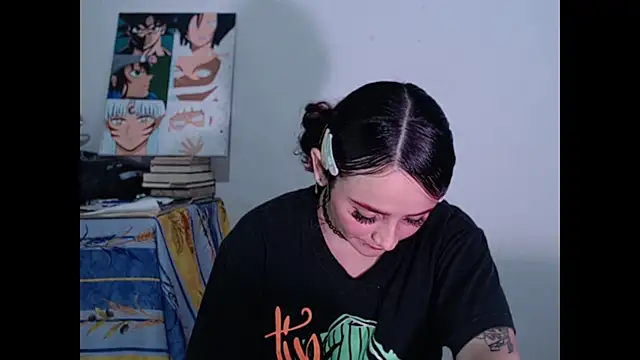 kitty22  online show from 04/22/26, 02:51