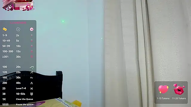 Snapshot of AbrilStivenson_ chatting on 12/31/24, 04:27 AbrilStivenson online show from 12/31/24, 04:27