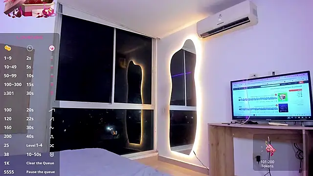 Snapshot of AbrilStivenson_ chatting on 01/12/25, 04:00 AbrilStivenson online show from 01/12/25, 04:00