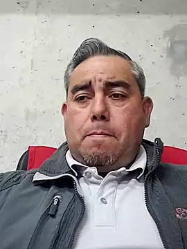 Snapshot of Manolete007x chatting on 01/14/26, 10:58 Manolete007x online show from 01/14/26, 10:58