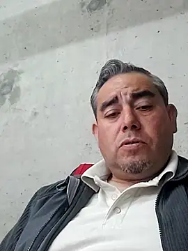 Snapshot of Manolete007x chatting on 02/05/26, 10:58 Manolete007x online show from 02/05/26, 10:58