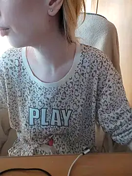 Elza kom online show from 12/14/24, 06:02