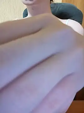 Elza kom online show from 12/17/24, 10:23