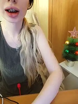 Elza kom online show from 12/20/24, 06:40