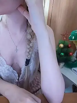 Elza kom online show from 12/28/24, 05:23