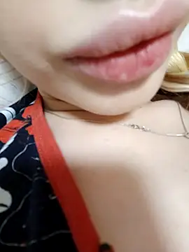 Elza kom online show from 02/14/25, 01:18