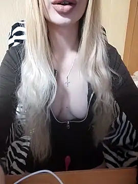 Elza kom online show from 02/18/25, 11:33