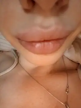 Elza kom online show from 02/20/25, 04:03