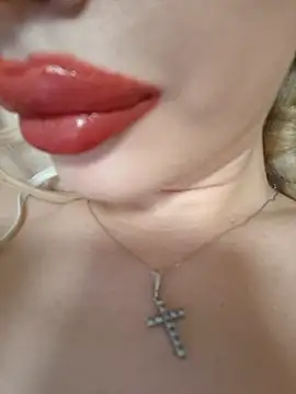 Elza kom online show from 03/09/25, 02:21