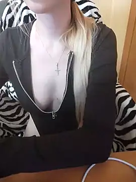 Elza kom online show from 03/22/25, 11:21