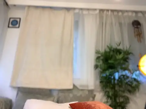 Snapshot of Malena525 chatting on 10/06/25, 05:27 Malena525 online show from 10/06/25, 05:27