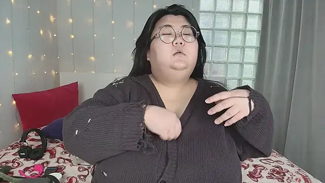 Nadine asian online show from 01/09/26, 08:28