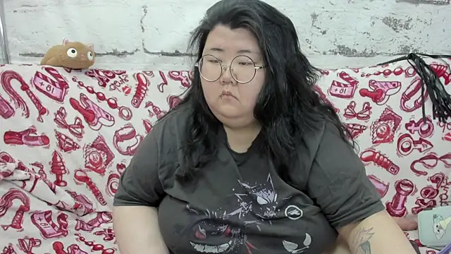 Nadine asian online show from 07/09/26, 02:04