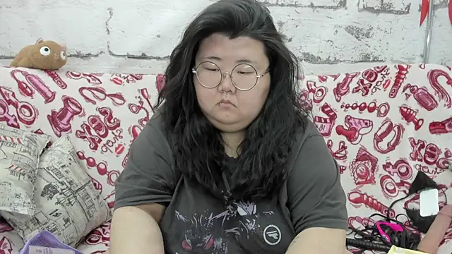 Nadine asian online show from 07/16/26, 01:33