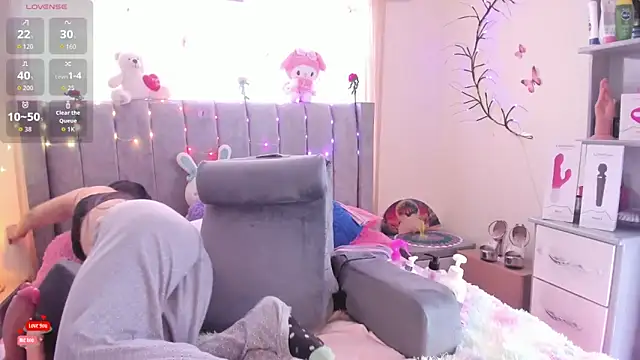 Rapunzeell  online show from 11/08/25, 01:00