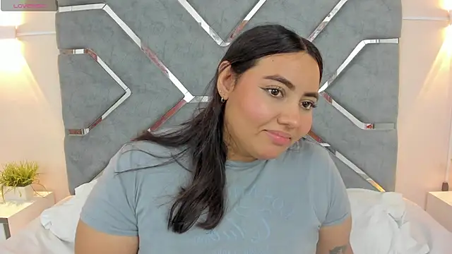 LucciaPorter online show from 10/08/25, 09:23