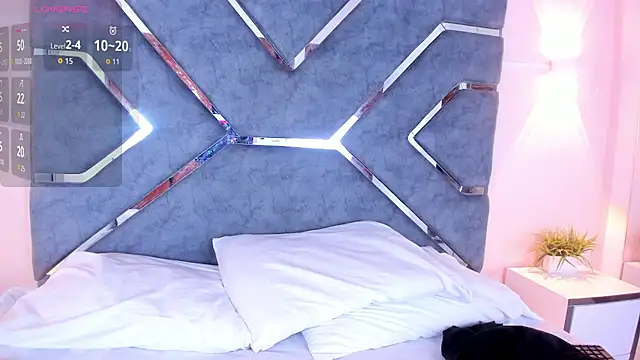 LucciaPorter online show from 10/20/25, 07:14