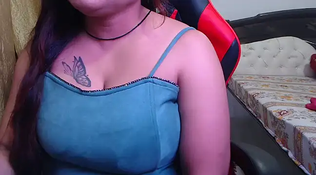 Snapshot of _Aahana_ chatting on 01/19/25, 12:28 Aahana online show from 01/19/25, 12:28