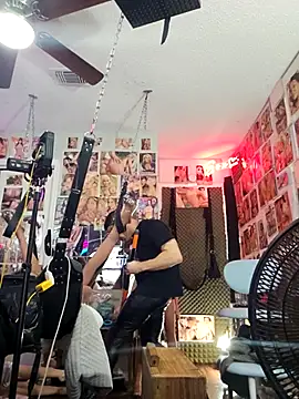 luvs2cumm69 online show from 10/21/25, 02:34