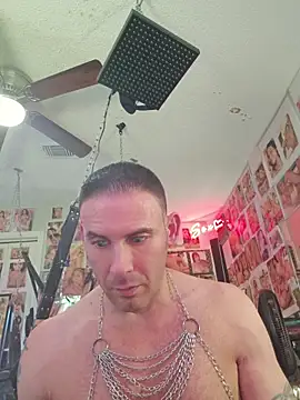 Snapshot of luvs2cumm69 chatting on 06/13/26, 02:26 luvs2cumm69 online show from 06/13/26, 02:26