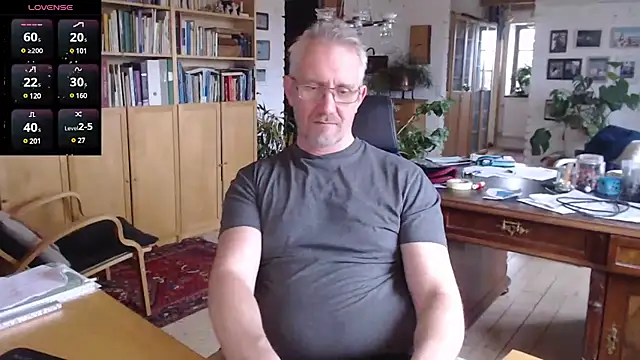 tom-swede online show from 02/02/25, 02:02