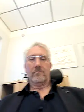 tom-swede online show from 10/14/25, 03:24