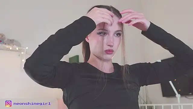 NeonShine online show from 10/13/25, 06:02