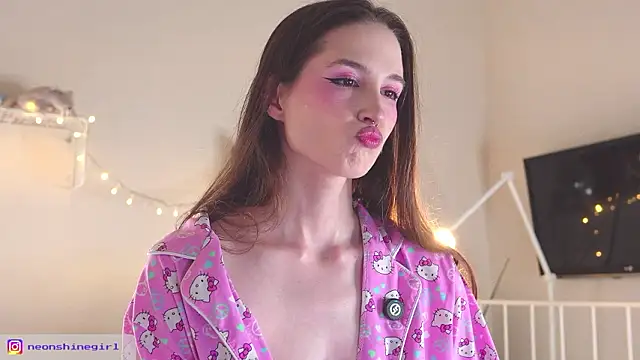 NeonShine online show from 02/11/26, 05:56